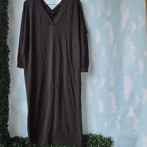 Black V-Neck Long Sleeve Dress